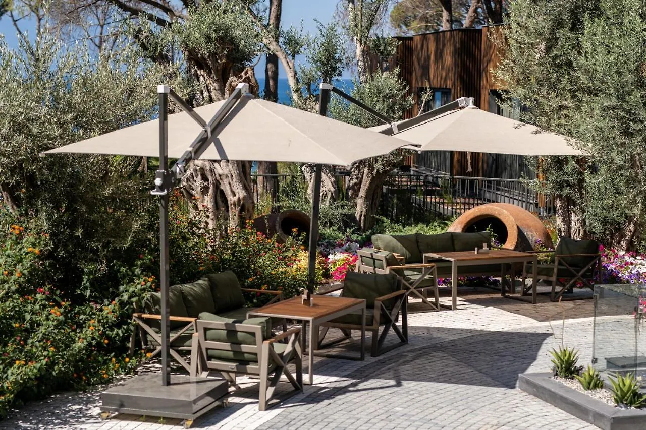 Unique Life Style Hotel كوشاداسيه