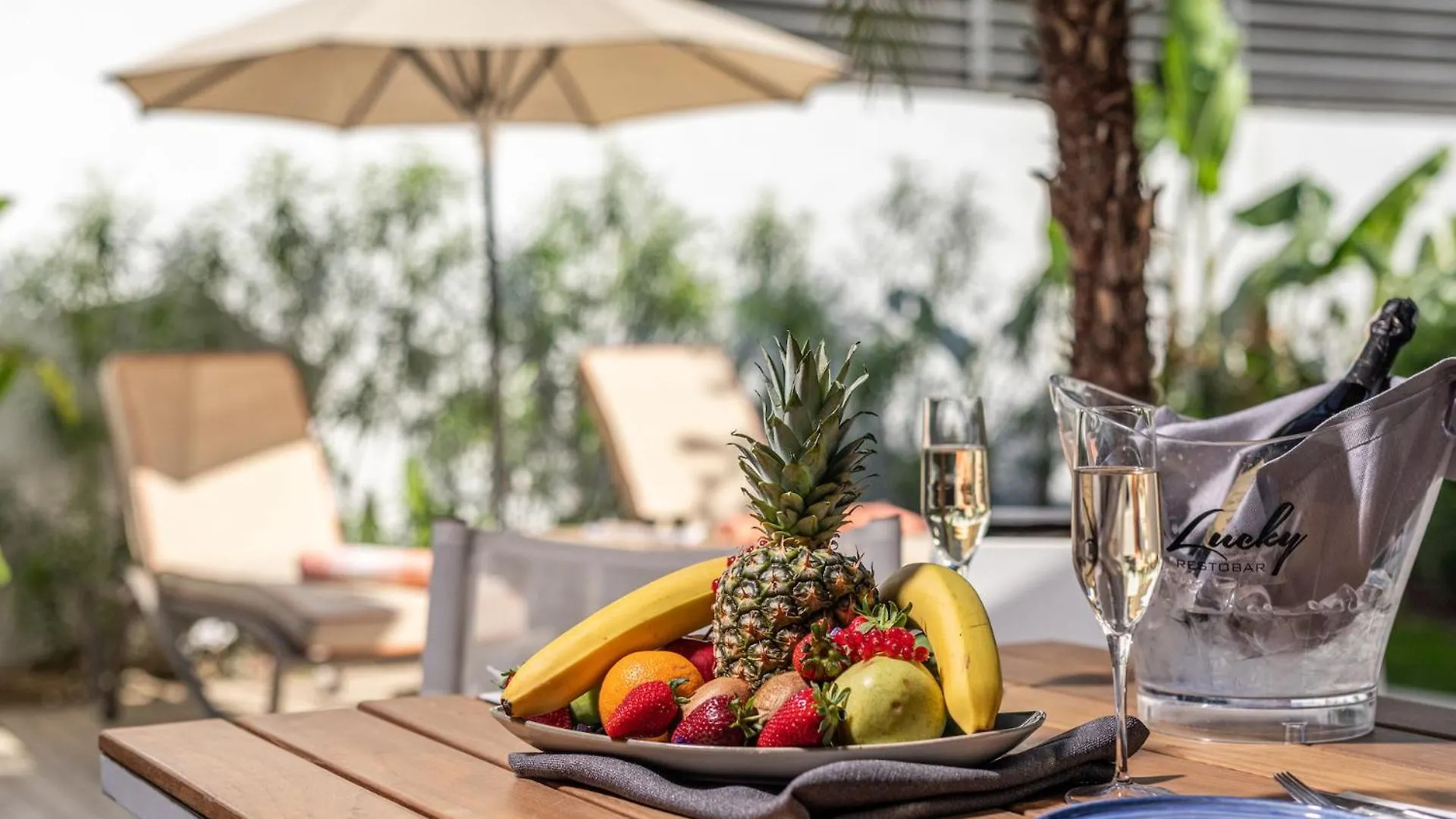 Unique Life Style Hotel كوشاداسيه 5*,  تركيا