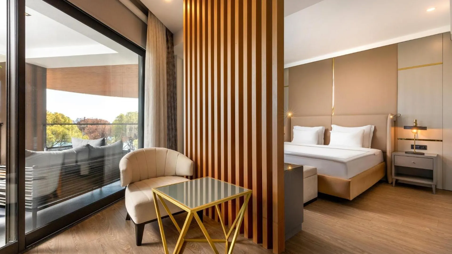 Unique Life Style Hotel Kusadasi 5*,